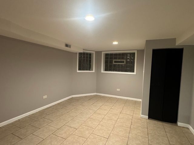 5018 W Concord Place, Chicago, IL 60639