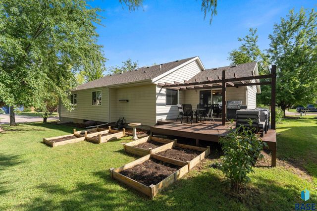 7600 W Regina St Street, Sioux Falls, SD 57106