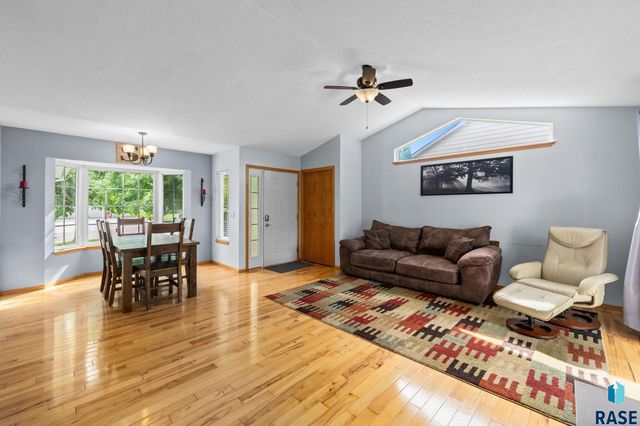 7600 W Regina St Street, Sioux Falls, SD 57106