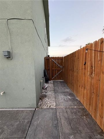 1211 W Nolana Loop, Pharr, TX 78577