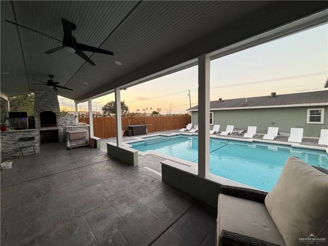 1211 W Nolana Loop, Pharr, TX 78577