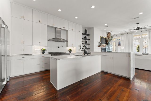 7415 Farm Row Ave, Baton Rouge, LA 70810