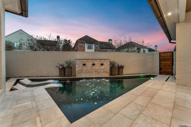 7415 Farm Row Ave, Baton Rouge, LA 70810