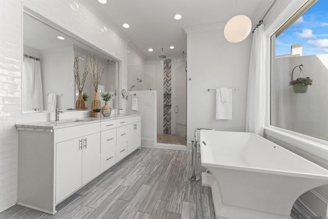 7415 Farm Row Ave, Baton Rouge, LA 70810