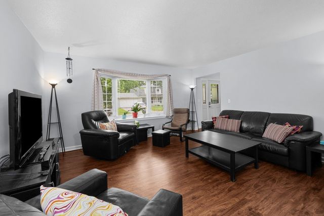 816 W 57th Street, Davenport, IA 52806
