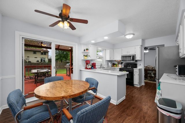 816 W 57th Street, Davenport, IA 52806