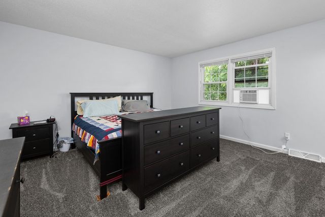 816 W 57th Street, Davenport, IA 52806