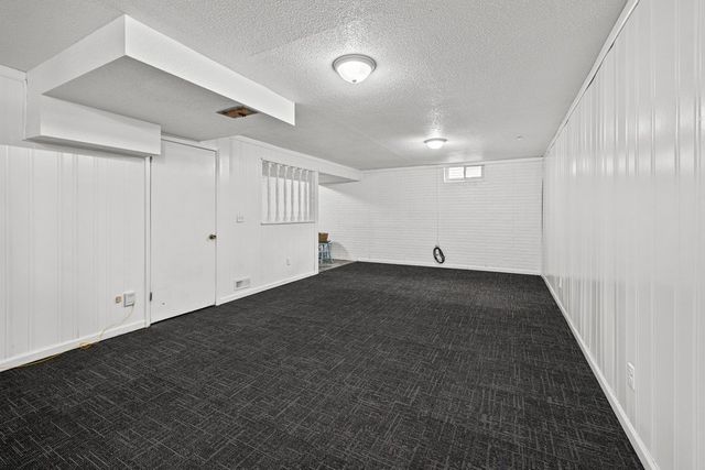 816 W 57th Street, Davenport, IA 52806