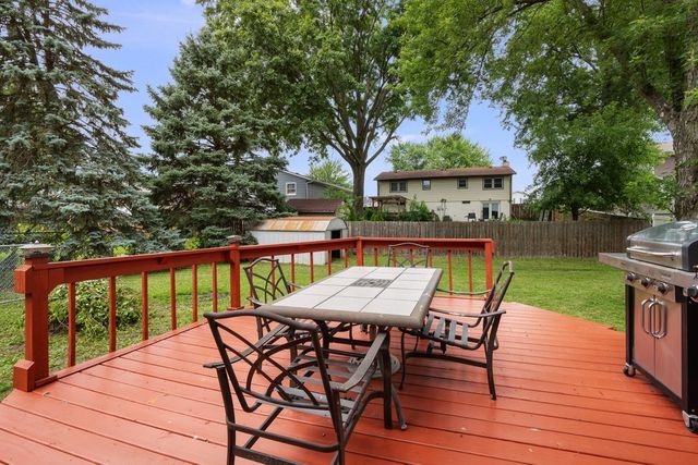 816 W 57th Street, Davenport, IA 52806