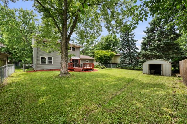 816 W 57th Street, Davenport, IA 52806
