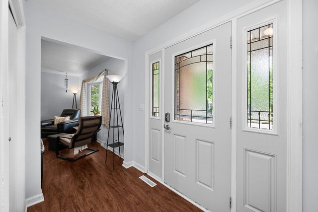 816 W 57th Street, Davenport, IA 52806