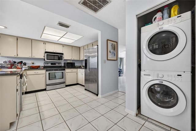 1203 HADDINGTON CIRCLE 0, Sun City Center, FL 33573