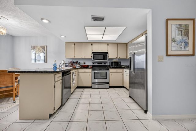 1203 HADDINGTON CIRCLE 0, Sun City Center, FL 33573