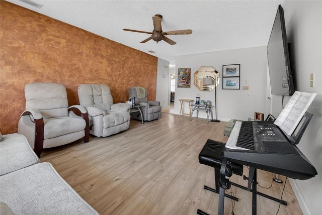 1203 HADDINGTON CIRCLE 0, Sun City Center, FL 33573