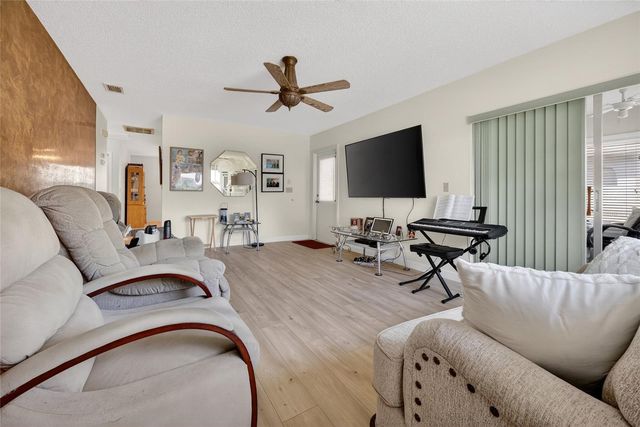 1203 HADDINGTON CIRCLE 0, Sun City Center, FL 33573