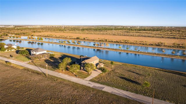 12509 Aquaplex DR, Buda, TX 78610