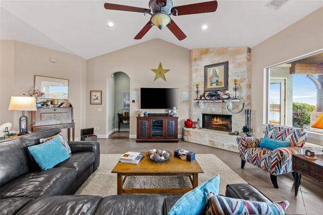 12509 Aquaplex DR, Buda, TX 78610