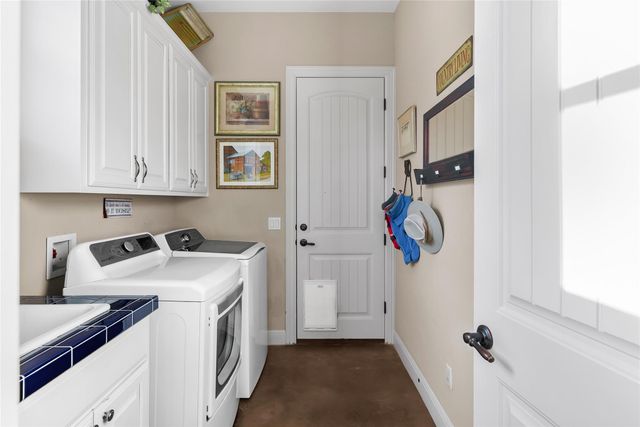 12509 Aquaplex DR, Buda, TX 78610