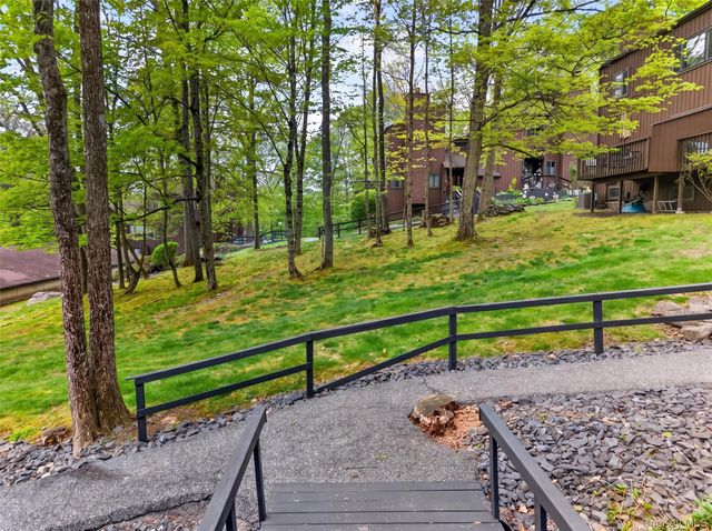 43 Redwood Drive, Highland Mills, NY 10930