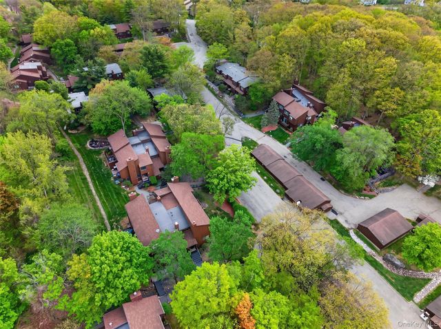 43 Redwood Drive, Highland Mills, NY 10930