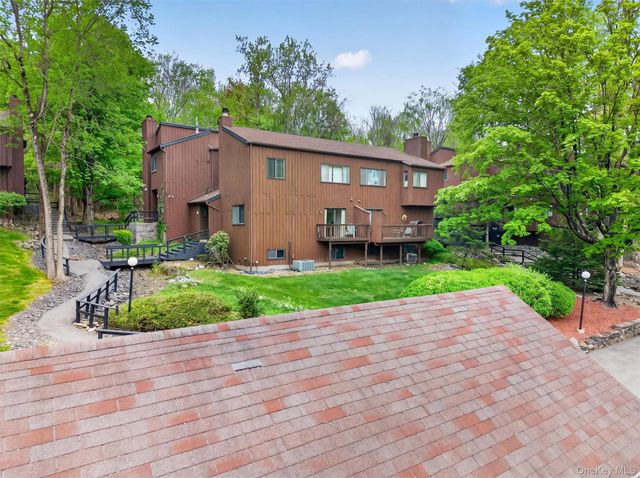 43 Redwood Drive, Highland Mills, NY 10930