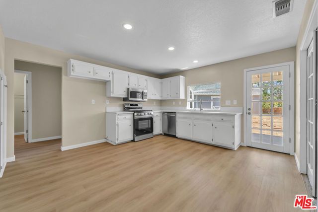 14924 Sunnydale Drive, Lake Hughes, CA 93532
