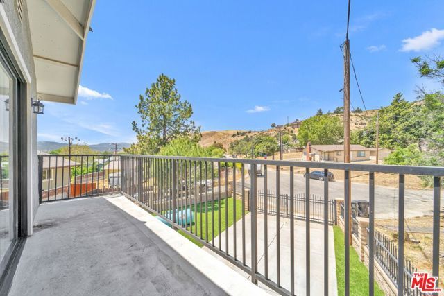 14924 Sunnydale Drive, Lake Hughes, CA 93532