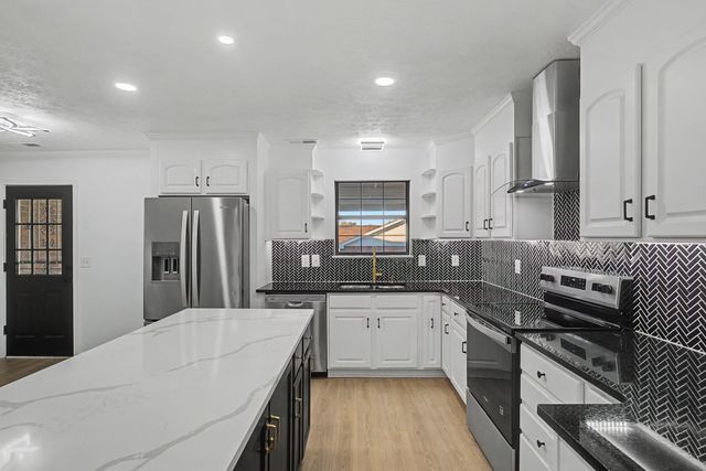 107 Heritage Trace Dr, Madison, TN 37115