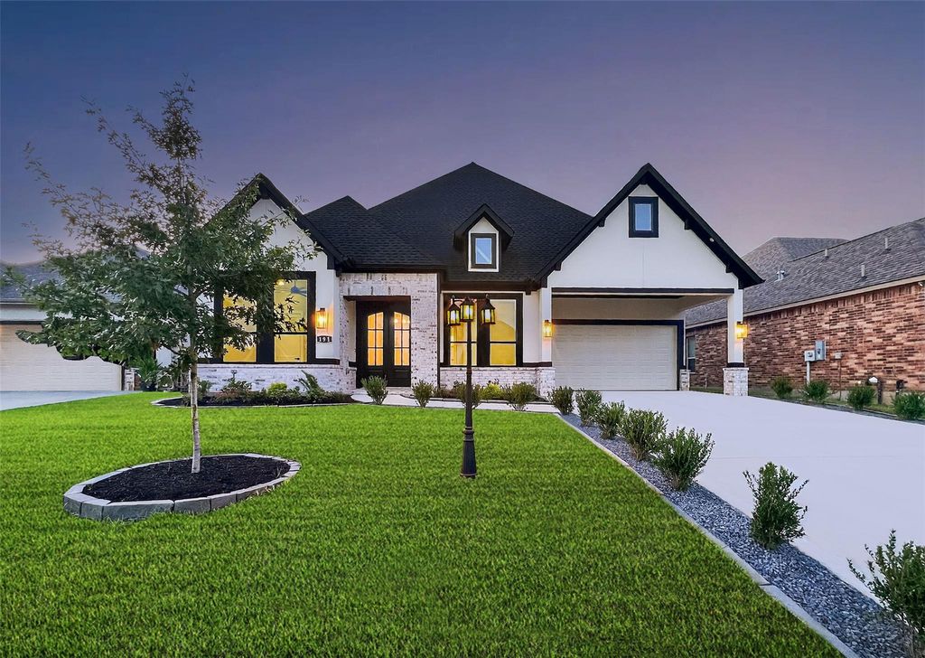191 Waterford Way, Montgomery, TX 77356