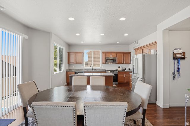 8417 S OTTER DR, West Jordan, UT 84081