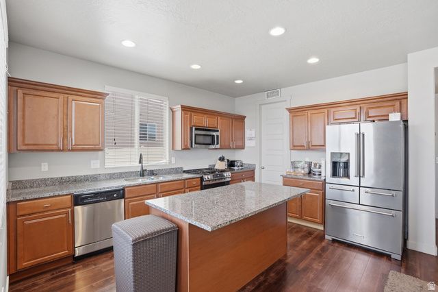 8417 S OTTER DR, West Jordan, UT 84081
