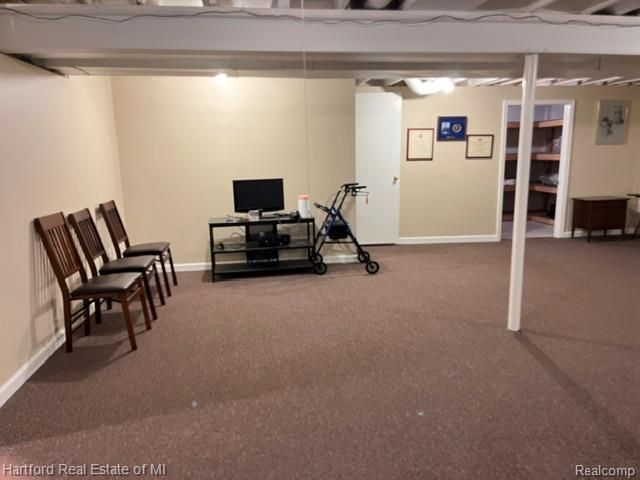 386 N Oak Drive, Commerce Charter Township, MI 48390