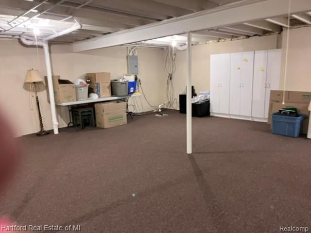 386 N Oak Drive, Commerce Charter Township, MI 48390