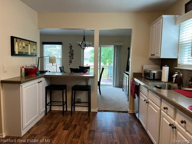 386 N Oak Drive, Commerce Charter Township, MI 48390