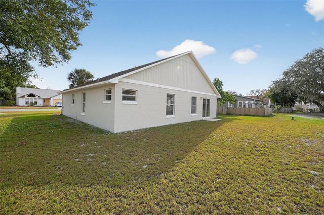233 S ABERDEEN CIRCLE, Sanford, FL 32773