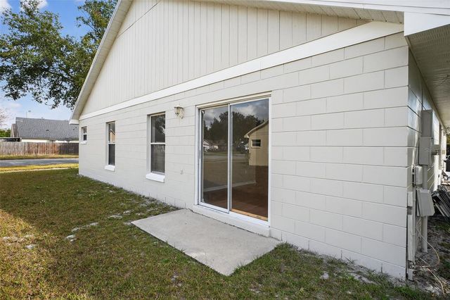 233 S ABERDEEN CIRCLE, Sanford, FL 32773