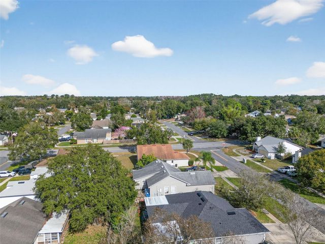 233 S ABERDEEN CIRCLE, Sanford, FL 32773