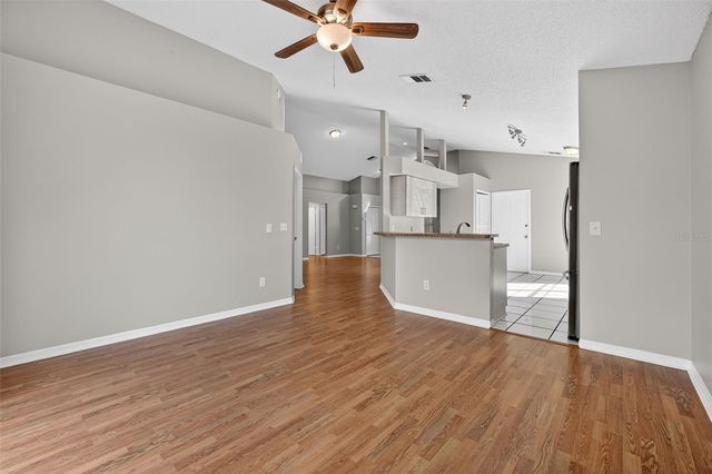 233 S ABERDEEN CIRCLE, Sanford, FL 32773