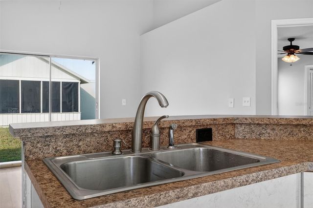 233 S ABERDEEN CIRCLE, Sanford, FL 32773