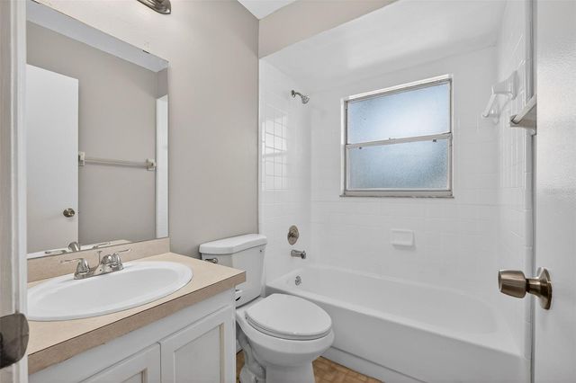 233 S ABERDEEN CIRCLE, Sanford, FL 32773