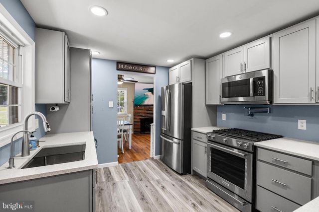 18 HOOD DR, Bridgeton, NJ 08302