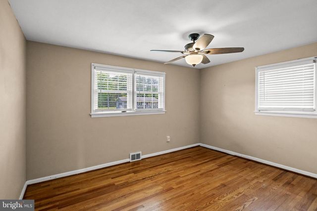 18 HOOD DR, Bridgeton, NJ 08302