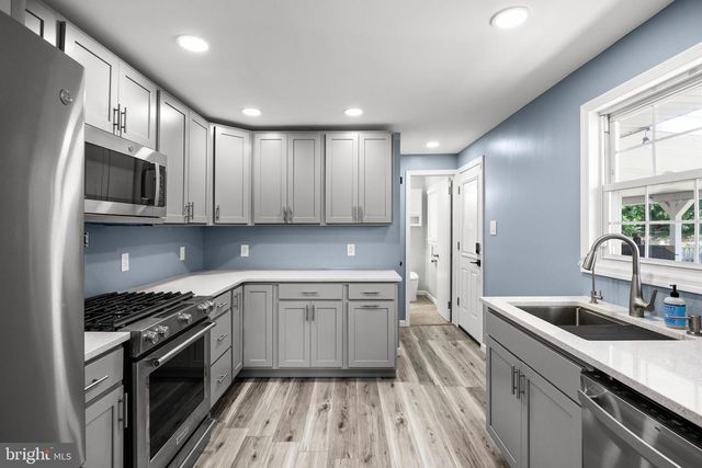 18 HOOD DR, Bridgeton, NJ 08302
