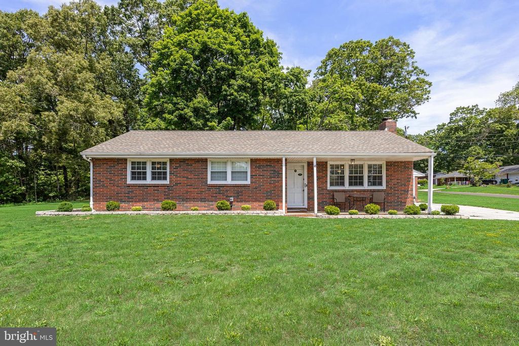 18 HOOD DR, Bridgeton, NJ 08302