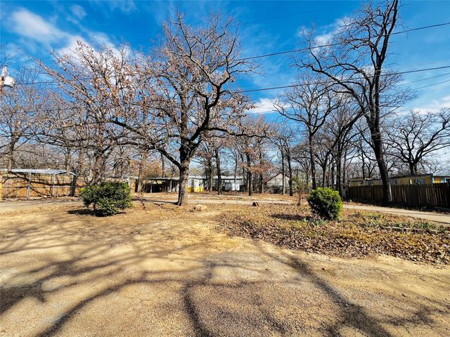 168 Skylark Drive, Mabank, TX 75156