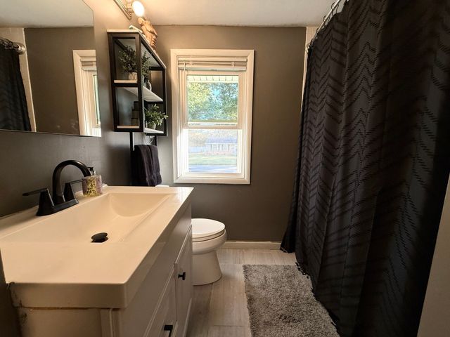 124 Sharon St, Brockton, MA 02302