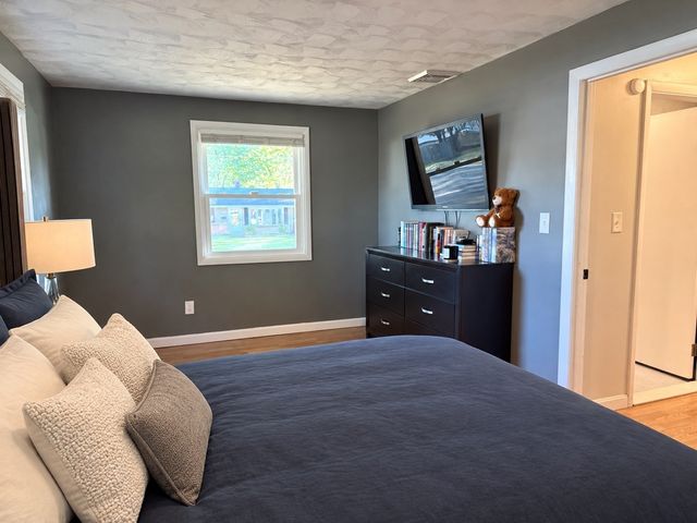 124 Sharon St, Brockton, MA 02302