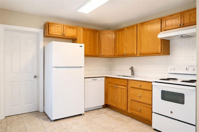 9412 N ELMER STREET, Tampa, FL 33612