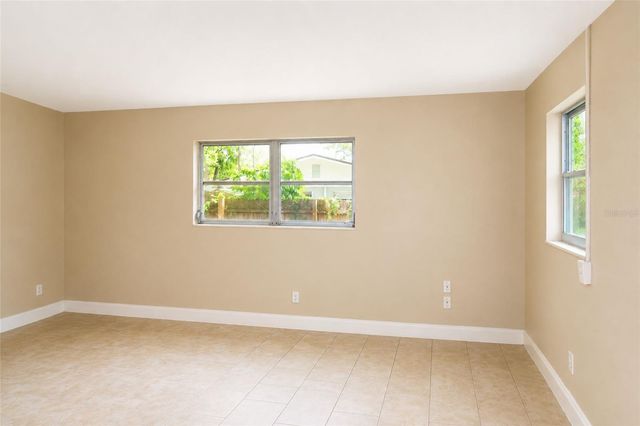 9412 N ELMER STREET, Tampa, FL 33612