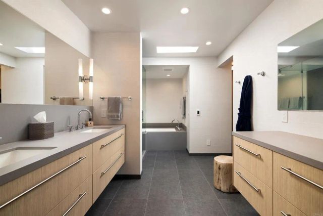 2110 Avenida De La Playa C, La Jolla, CA 92037